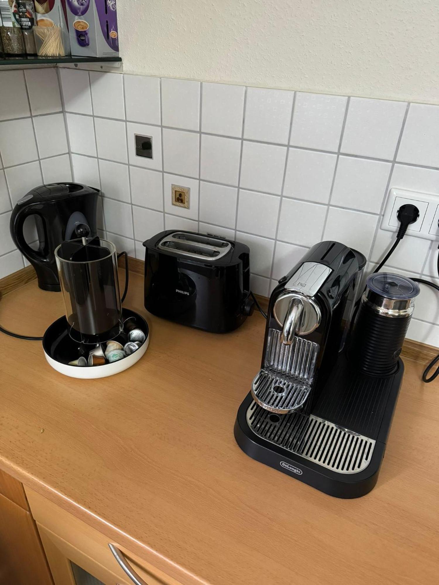 Schoene Ruhige Wohnung In Anliegerstrasse Essen Exteriör bild